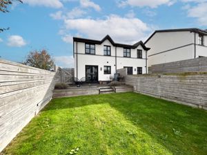 Photo 16- click for photo gallery